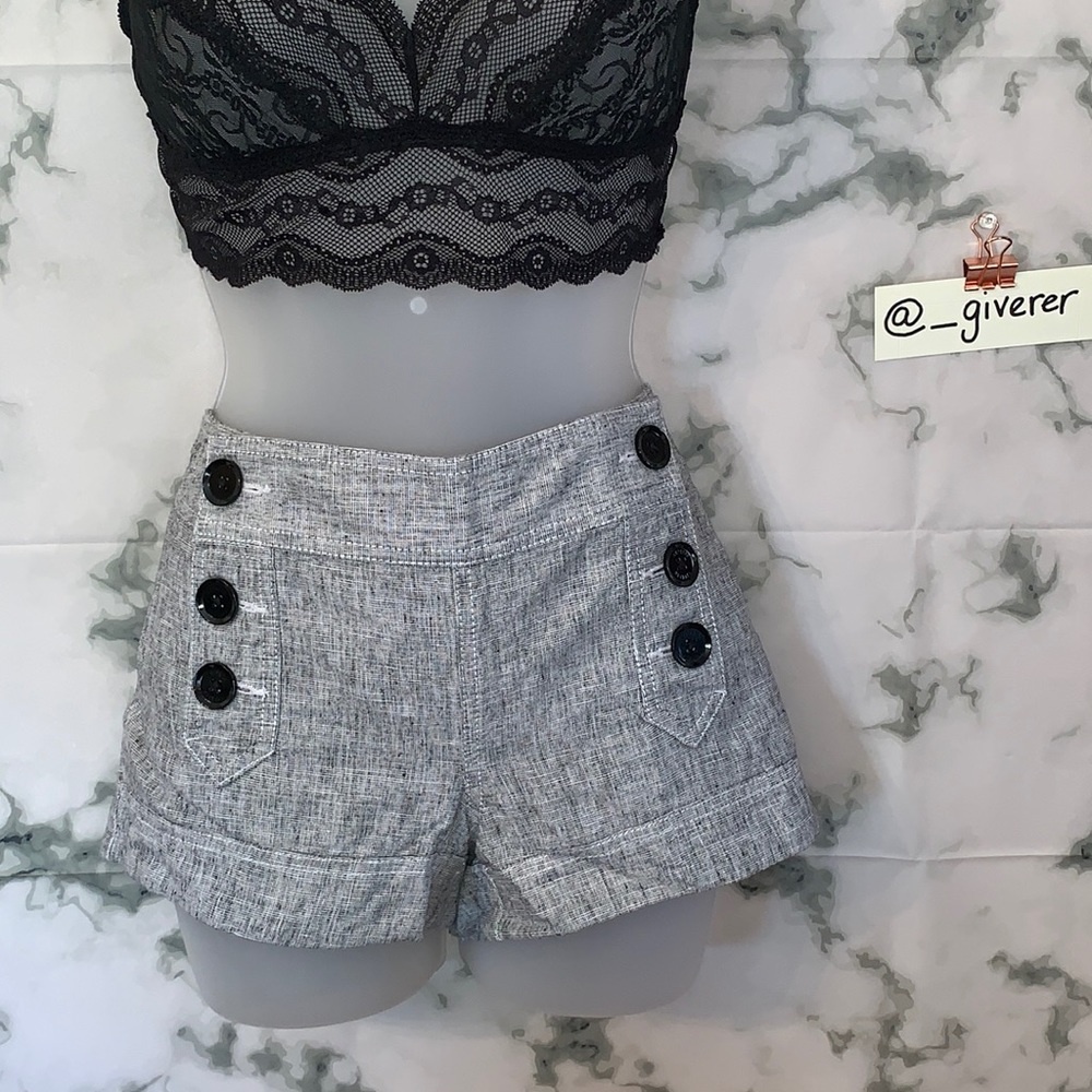 6 Sailor Style Button Up Cuff Hem Linen & Cotton Shorts